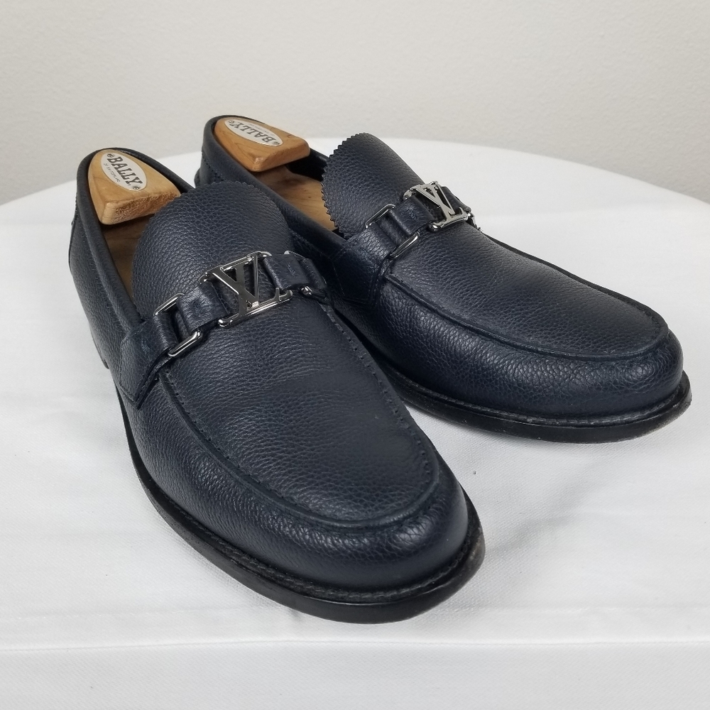 Louis Vuitton Major Pebbled Navy Leather Monogram Plate Loafers Size 8